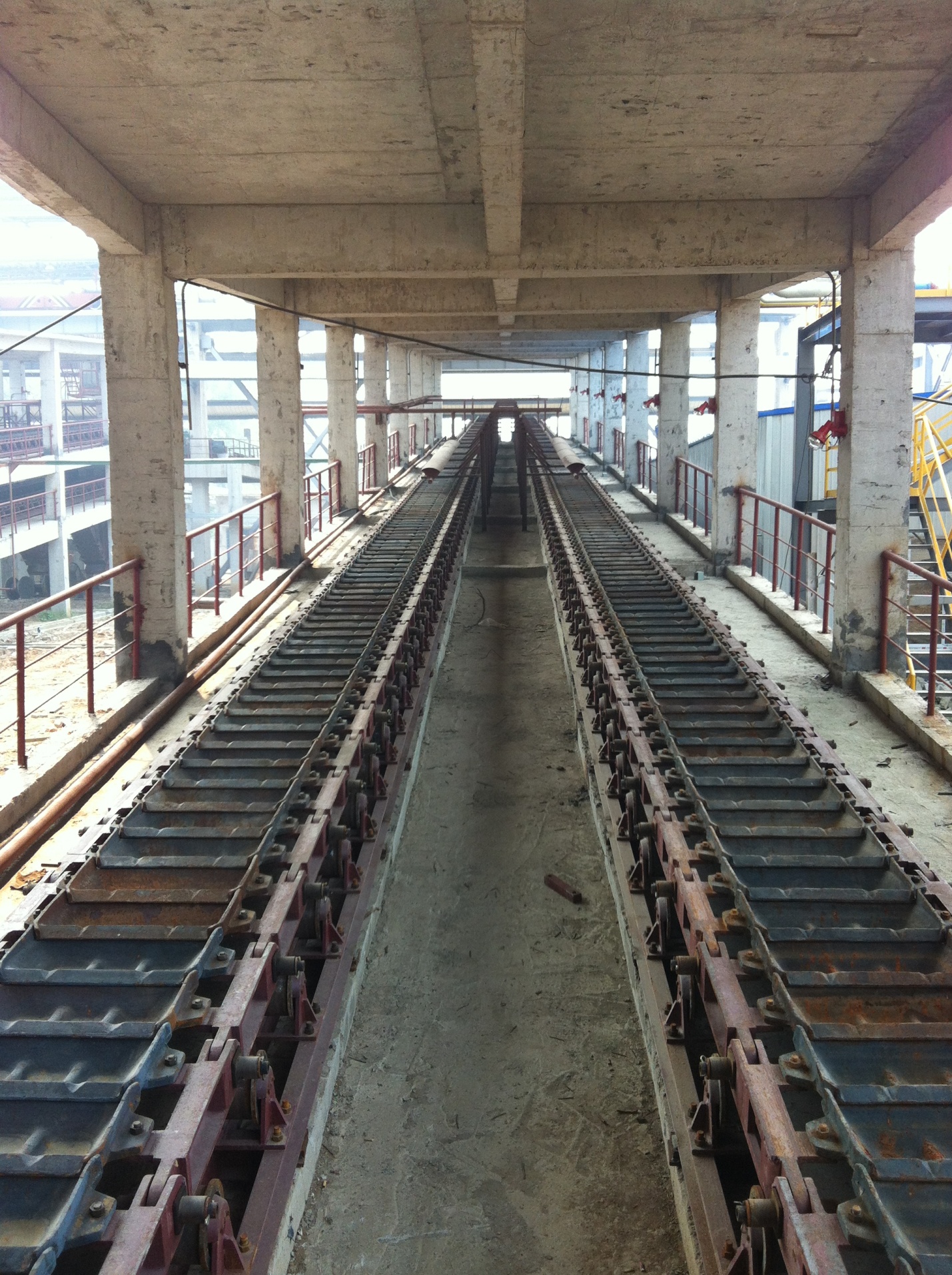 河北钢铁（舞阳钢铁项目）1260m³高炉总承包工程60米铸铁机